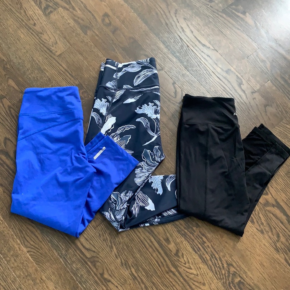 EUC 3 leggings priced to sell!